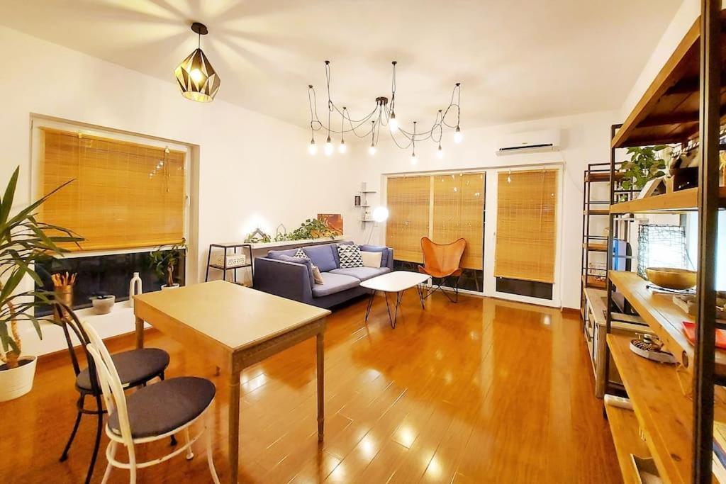 Cosy Boutique 61 Sqm Apartment - Private Parking - Ten Blocks Residence Bukarest Exteriör bild