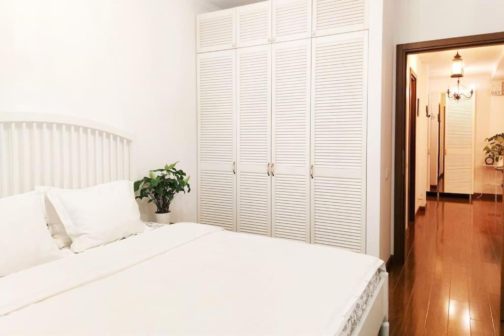 Cosy Boutique 61 Sqm Apartment - Private Parking - Ten Blocks Residence Bukarest Exteriör bild