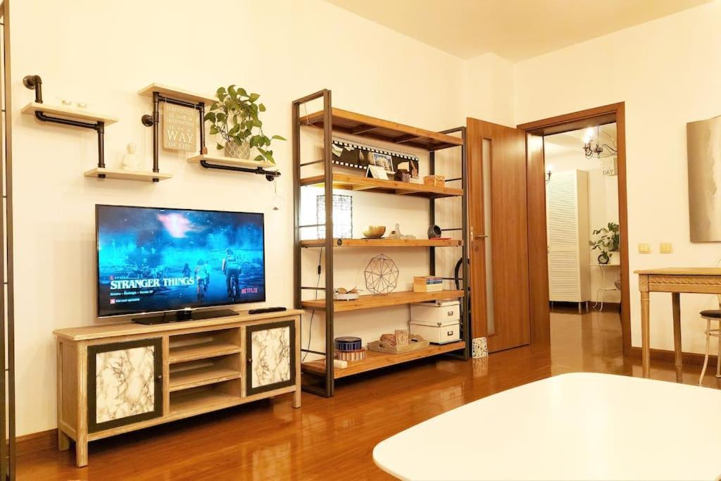 Cosy Boutique 61 Sqm Apartment - Private Parking - Ten Blocks Residence Bukarest Exteriör bild
